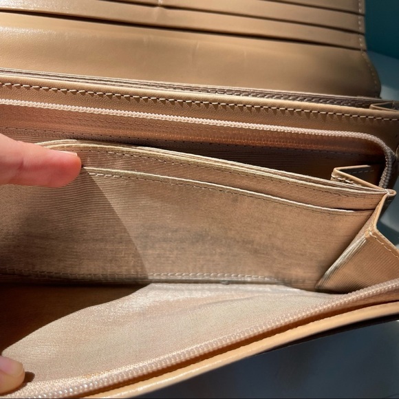 Samantha Thavasa Wallet - Picture 8 of 15